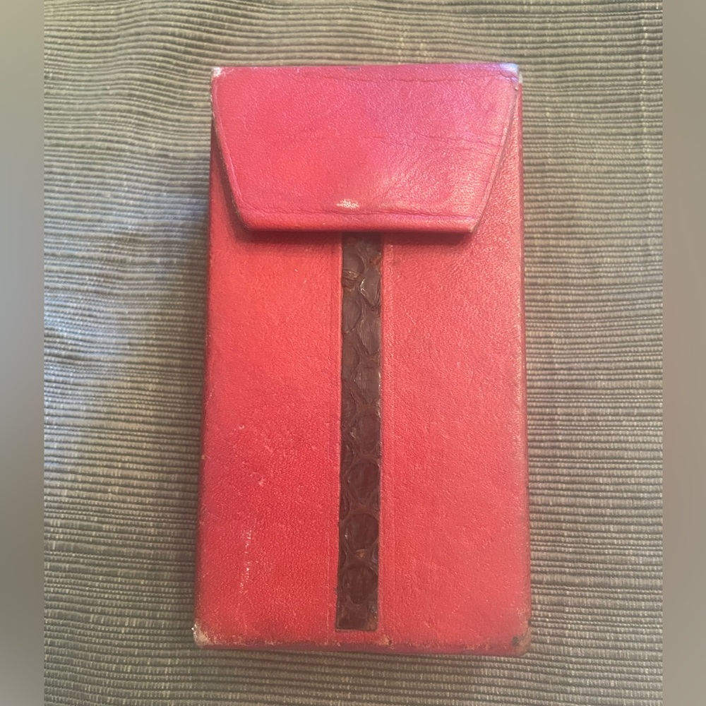 VTG Rolfs  cowhide cigarette case , circa 1950s .. very rare